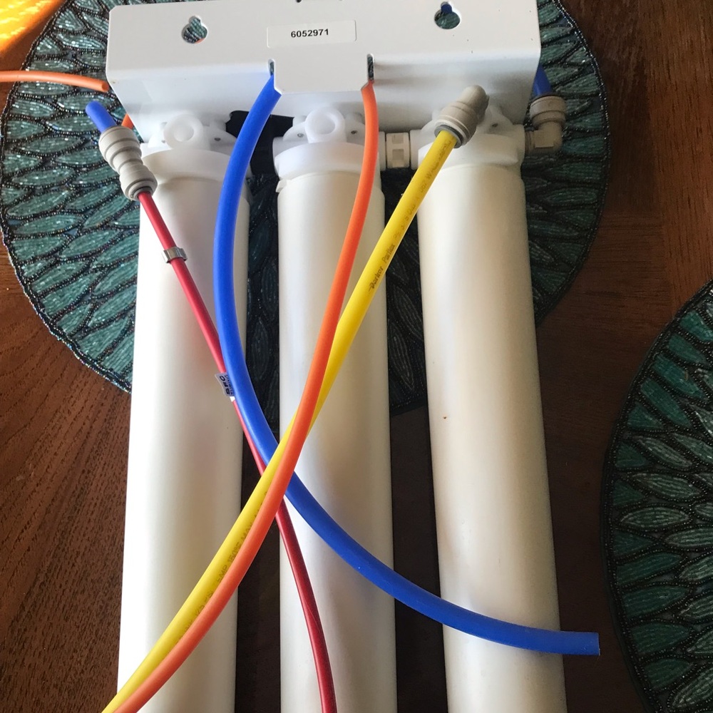 Reverse Osmosis under sink drinking system